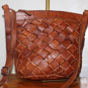 $225 Vilenca Holland Woven Leather Crossbody Shoulder Bag Purse